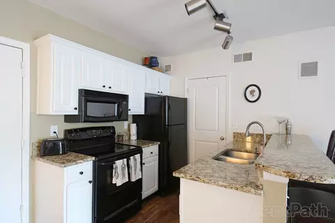 9002 W 64th Ter #34-204, Merriam, KS 66202