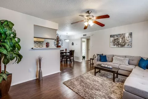6050 Oakland Hills Dr #0902, Fort Worth, TX 76112
