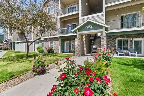 2552 W Selway Rapids Ln #01-201, Meridian, ID 83646