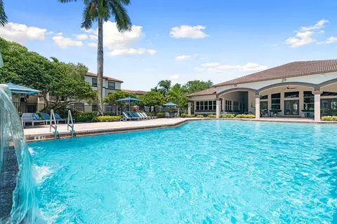 1601 S Hiatus Rd #7-303, Pembroke Pines, FL 33025