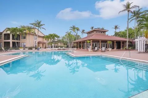 2277 Arbour Walk Cir #923, Naples, FL 34109