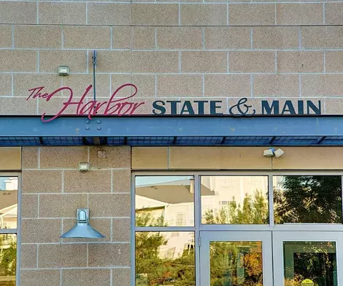 141 Main St UNIT 105, Racine, WI 53403