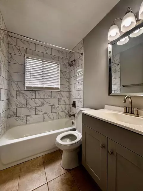 519 S Main Street Apt 9-16 519 #1, Englewood, OH 45322