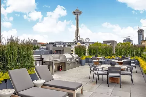 100 Denny Way #518, Seattle, WA 98109