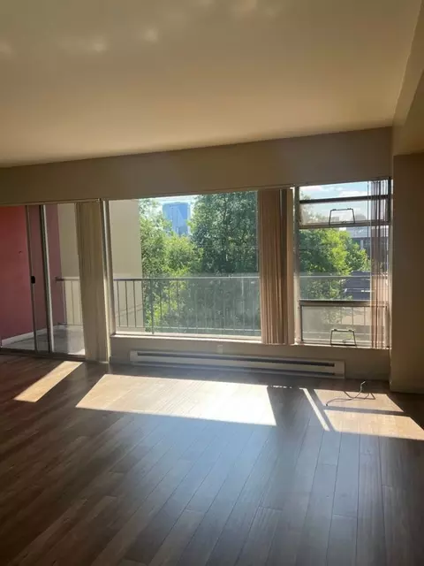2020 SW Salmon St #305, Portland, OR 97205