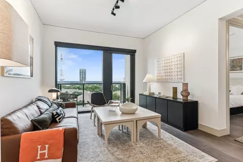 3003 Maple Ave #807, Dallas, TX 75201