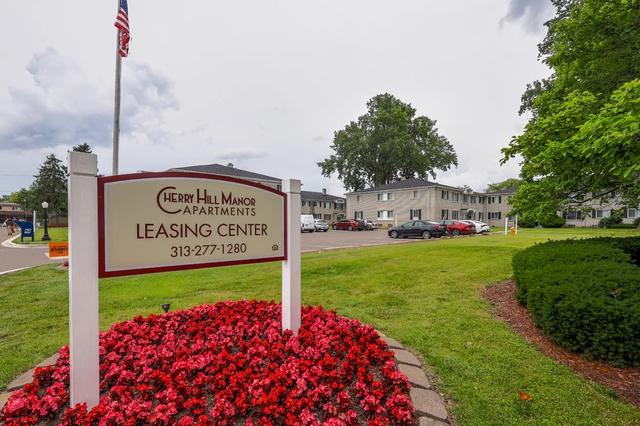 167 Cherry Valley Dr #G02, Inkster, MI 48141