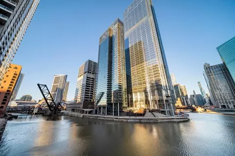 343 W Wolf Point Plz #1212, Chicago, IL 60654