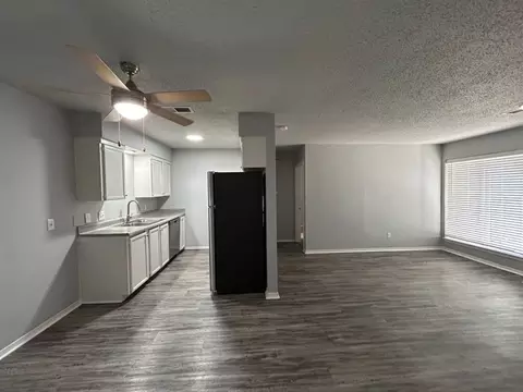 4201 N Youngs Blvd #216, Oklahoma City, OK 73112