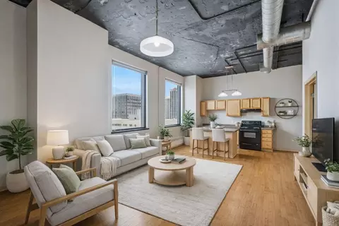 10 E 4th St #0806, Saint Paul, MN 55101