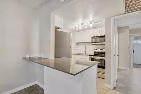 2645 E Cactus Rd #322, Phoenix, AZ 85032