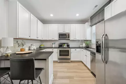 7205 Bona Vista Pl #737, Wilmington, NC 28409