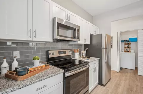 1300 Knoll Cir #041416, Durham, NC 27713