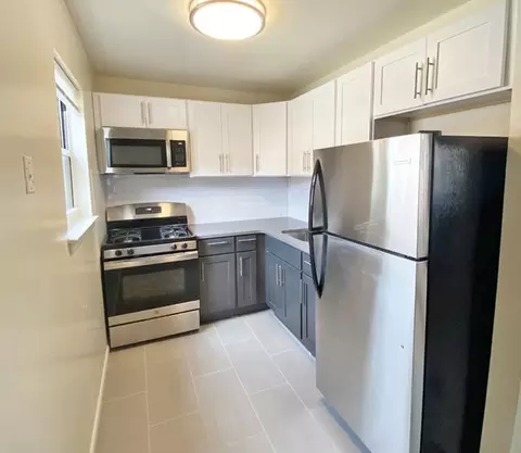 158 Kennedy Dr #06, Lodi, NJ 07644