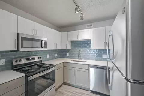 2025 Timber Oaks Ln #007806D, Charlotte, NC 28212
