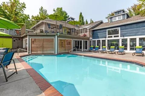 2201 SW Holden St #I202, Seattle, WA 98106