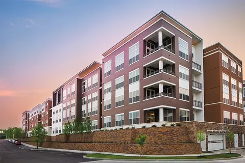 23220 Chagrin Blvd #379, Beachwood, OH 44122