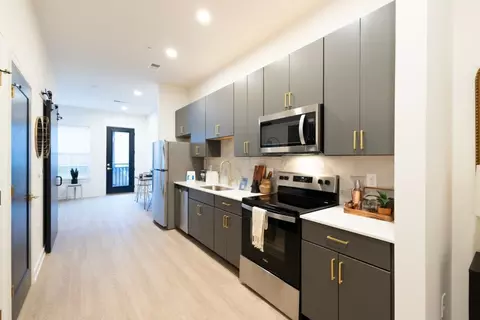 15 W 7th St #137, Richmond, VA 23224
