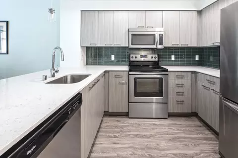 2601 76th Ave SE #208, Mercer Island, WA 98040