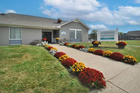 36760 Farmbrook Dr #819, Clinton Township, MI 48035