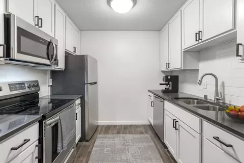 288 Joppa Ave S #4320-102, Saint Louis Park, MN 55416