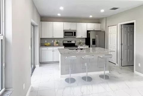 2751 NW Treviso Cir #1-2420, Port Saint Lucie, FL 34986