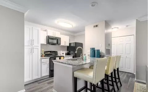 1700 Charleston Place Ln #093E, Charlotte, NC 28212