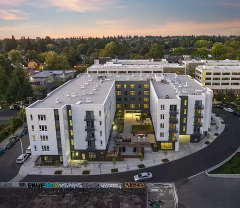 1580 NE 32nd Ave #216, Portland, OR 97232