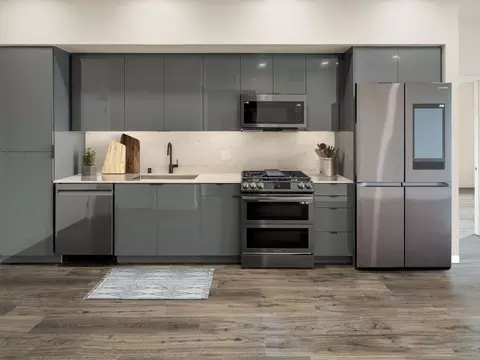 1540 E Industrial St #675, Los Angeles, CA 90021