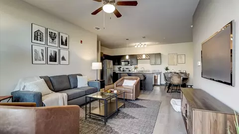 1150 Lily Cache Ln #213, Bolingbrook, IL 60440