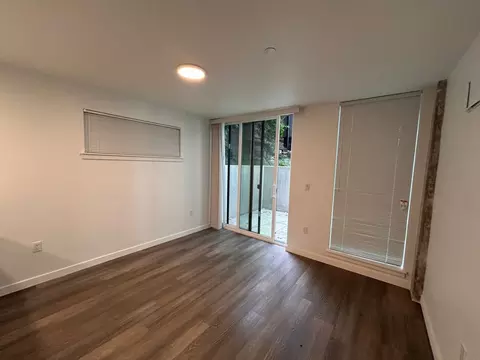 2210 Eastlake Ave E #203, Seattle, WA 98102