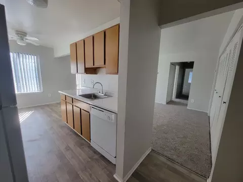 17673 Kingsbrooke Cir #420-204, Clinton Township, MI 48038