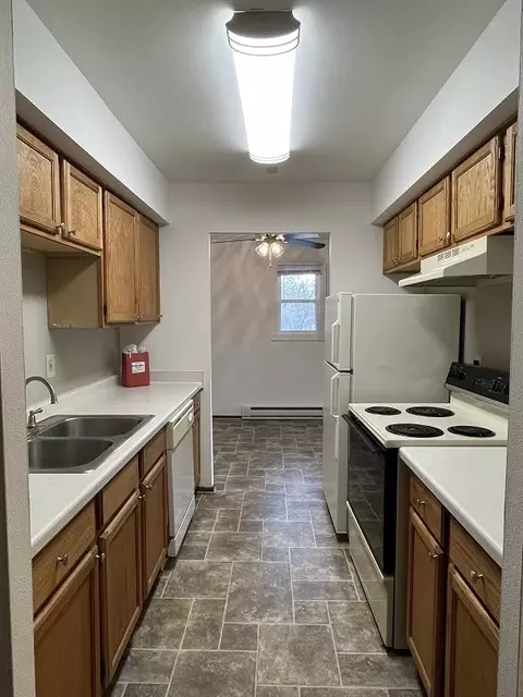 10701 W Grange Ave #10703-31, Hales Corners, WI 53130