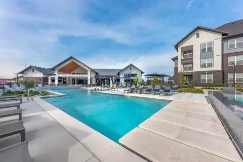 2908 E Howard Ln #04303, Manor, TX 78653