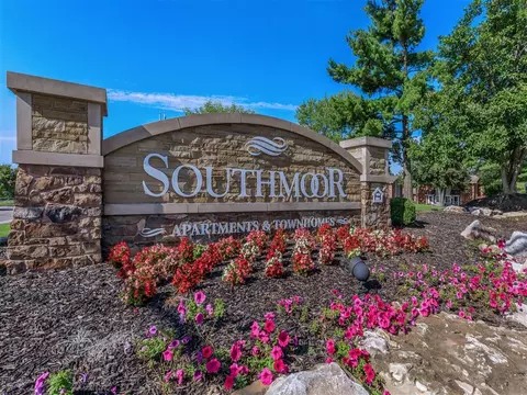 5182 Golf Ridge Ln #5651F, Saint Louis, MO 63128