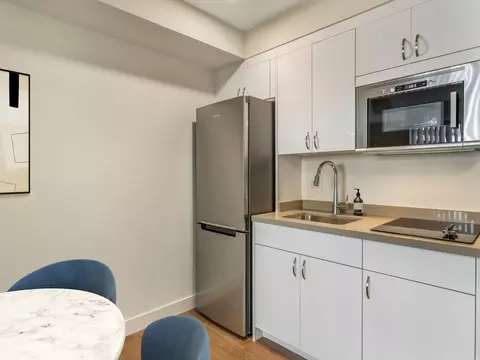 555 W Middlefield Rd #00R-107, Mountain View, CA 94043