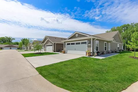 2009 Salmonberry Dr #705S, Perrysburg, OH 43551