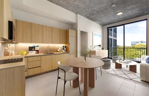 127 NW 27th St #424, Miami, FL 33127