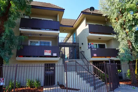 15216 Nordhoff St #110, Los Angeles, CA 91343