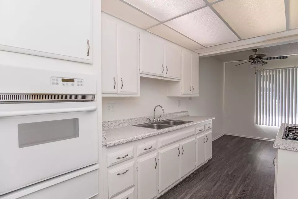  125 N Syracuse St #58, Anaheim, CA 92801 photo 17