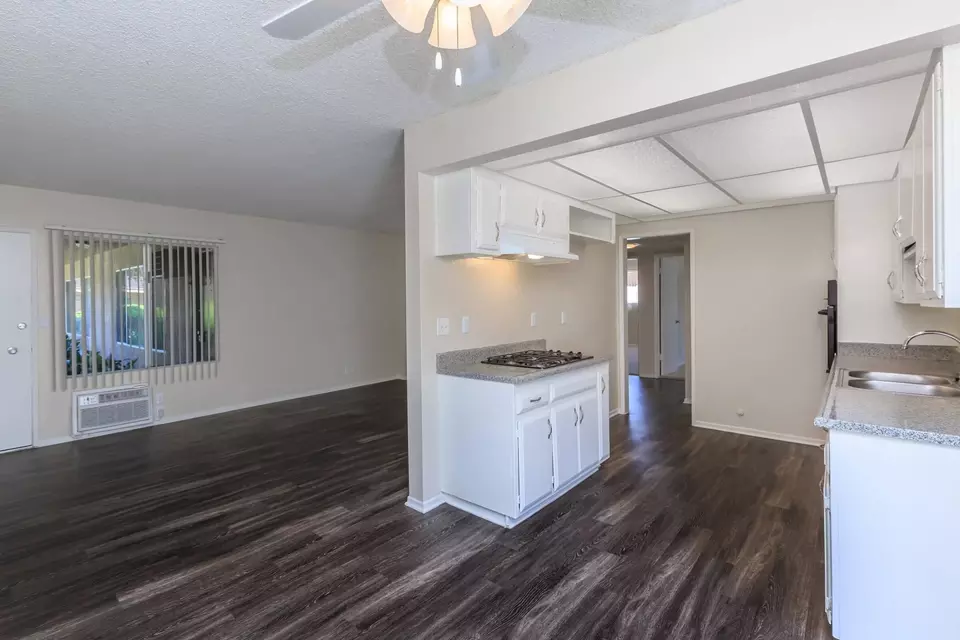  125 N Syracuse St #58, Anaheim, CA 92801 photo 24