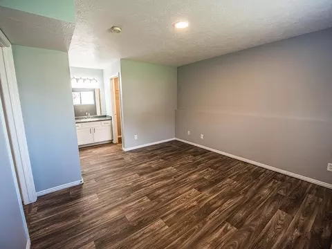 2075 N Main #E208, Layton, UT 84041 photo 22
