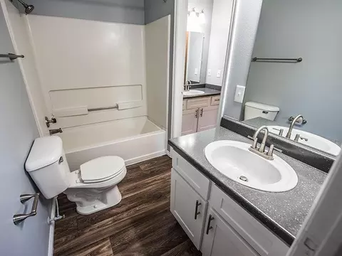 2075 N Main #E208, Layton, UT 84041 photo 29