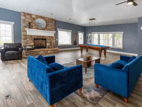 2075 N Main #E208, Layton, UT 84041 photo 4