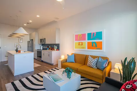 2125 E Apache Blvd #2106, Tempe, AZ 85281 photo 2