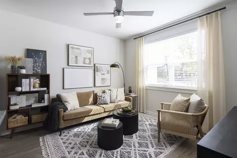 1505 Oliver St #325, Houston, TX 77007