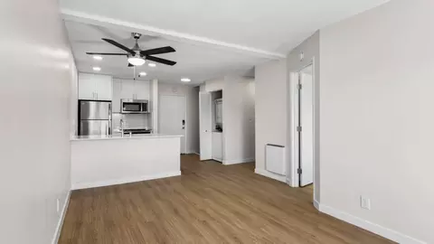 1080 Carolan Ave #320, Burlingame, CA 94010