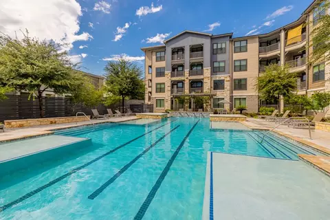 327 W Sunset Rd #2218, San Antonio, TX 78209
