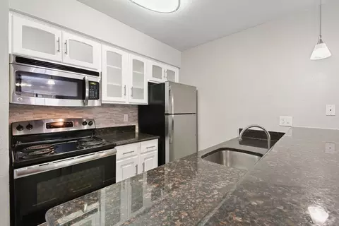 10501 Steppington Dr #232, Dallas, TX 75230