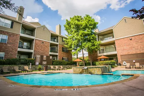 10701 N Macarthur Blvd #320, Irving, TX 75063